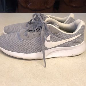 Nike Tennis Shoes
